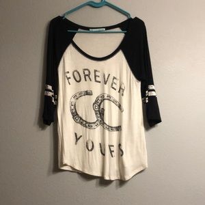 Maurice’s 3/4 sleeve.  Size S